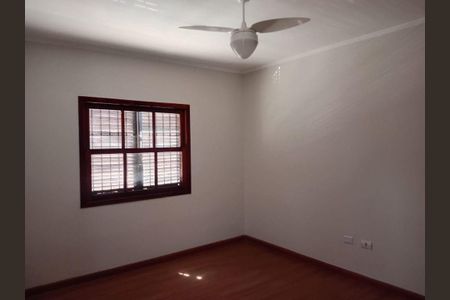 Casa à venda com 250m², 4 quartos e 2 vagas