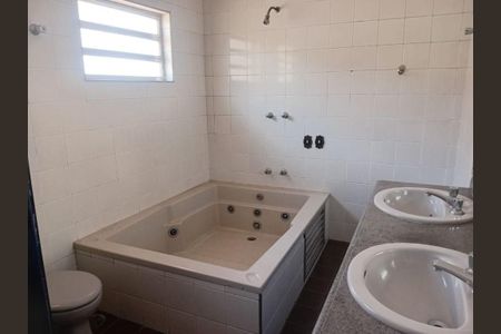Casa à venda com 250m², 4 quartos e 2 vagas