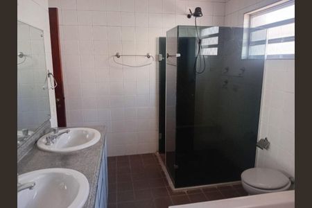 Casa à venda com 250m², 4 quartos e 2 vagas