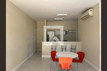 Apartamento à venda com 70m², 3 quartos e 1 vaga Apartamento à venda com 70m², 3 quartos e 1 vagaSalão de Festas