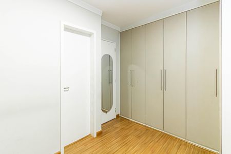 Apartamento à venda com 70m², 3 quartos e 1 vaga Apartamento à venda com 70m², 3 quartos e 1 vagaSuíte