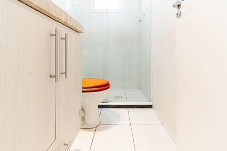 Apartamento à venda com 70m², 3 quartos e 1 vaga Apartamento à venda com 70m², 3 quartos e 1 vagaBanheiro