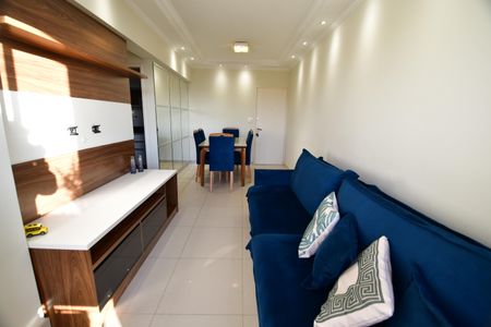 Apartamento à venda com 67m², 2 quartos e 1 vagaSala