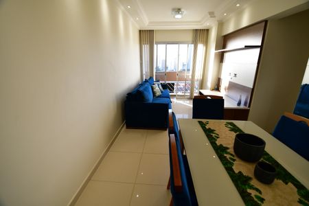Apartamento à venda com 67m², 2 quartos e 1 vagaSala