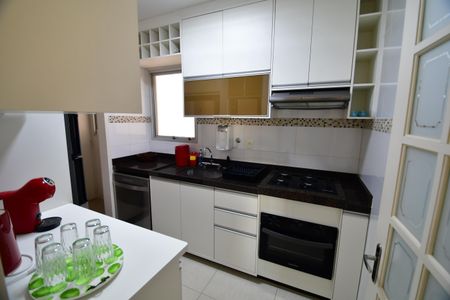 Apartamento à venda com 67m², 2 quartos e 1 vagaCozinha