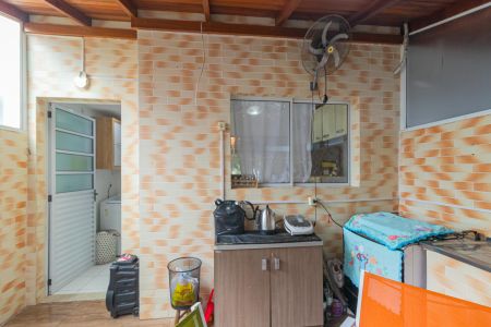 Casa de condomínio à venda com 60m², 2 quartos e 1 vaga Casa de condomínio à venda com 60m², 2 quartos e 1 vagaVaranda gourmet
