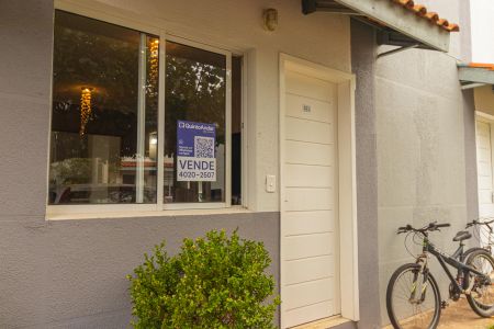 Casa de condomínio à venda com 60m², 2 quartos e 1 vaga Casa de condomínio à venda com 60m², 2 quartos e 1 vagaFachada/placa