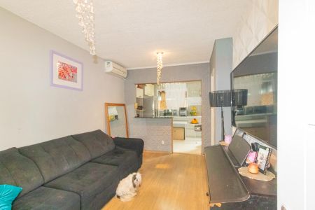 Sala de casa de condomínio à venda com 2 quartos, 60m² em Igara, Canoas