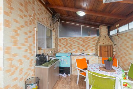 Casa de condomínio à venda com 60m², 2 quartos e 1 vaga Casa de condomínio à venda com 60m², 2 quartos e 1 vagaVaranda gourmet