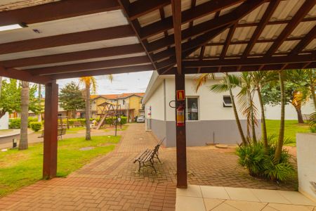 Casa de condomínio à venda com 60m², 2 quartos e 1 vaga Casa de condomínio à venda com 60m², 2 quartos e 1 vagaÁrea comum