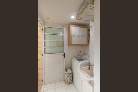 Casa de condomínio à venda com 60m², 2 quartos e 1 vaga Casa de condomínio à venda com 60m², 2 quartos e 1 vagaÁrea de Serviço