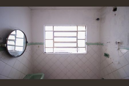 Banheiro de casa à venda com 1 quarto, 140m² em Vila Alpina, São Paulo