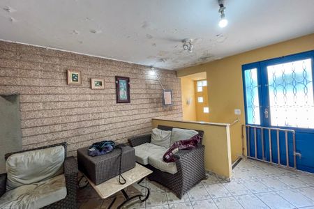 Casa para alugar com 117m², 4 quartos e 2 vagas Casa para alugar com 117m², 4 quartos e 2 vagasHall de entrada