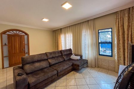 Sala de casa à venda com 4 quartos, 117m² em Vila Vermelha, São Paulo