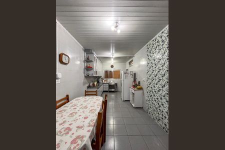 Casa para alugar com 117m², 4 quartos e 2 vagas Casa para alugar com 117m², 4 quartos e 2 vagasCozinha