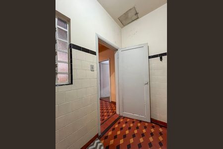 Casa para alugar com 117m², 4 quartos e 2 vagas Casa para alugar com 117m², 4 quartos e 2 vagasBanheiro de serviço