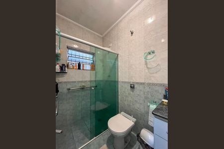 Casa para alugar com 117m², 4 quartos e 2 vagas Casa para alugar com 117m², 4 quartos e 2 vagasBanheiro da Suíte