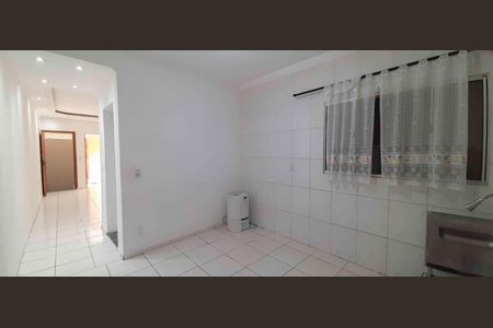 Casa para alugar com 60m², 2 quartos e sem vaga