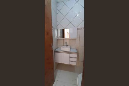 Casa para alugar com 60m², 2 quartos e sem vaga