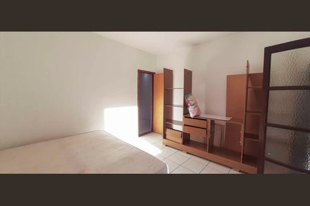 Casa para alugar com 60m², 2 quartos e sem vaga