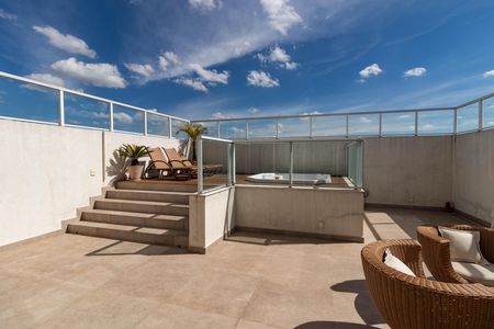 Apartamento à venda com 330m², 3 quartos e 4 vagasCobertura