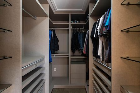 Apartamento à venda com 330m², 3 quartos e 4 vagasCloset da suíte 3