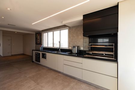 Apartamento à venda com 330m², 3 quartos e 4 vagasCobertura