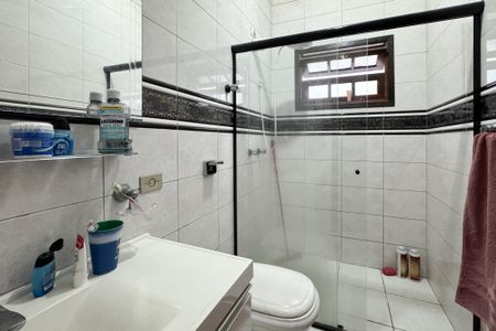 Casa à venda com 314m², 3 quartos e 6 vagas Casa à venda com 314m², 3 quartos e 6 vagasBanheiro Social