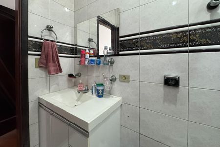 Casa à venda com 314m², 3 quartos e 6 vagas Casa à venda com 314m², 3 quartos e 6 vagasBanheiro Social