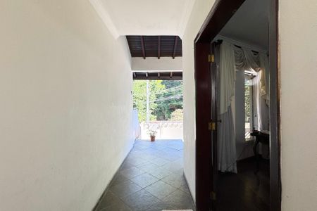 Casa à venda com 314m², 3 quartos e 6 vagas Casa à venda com 314m², 3 quartos e 6 vagasEntrada