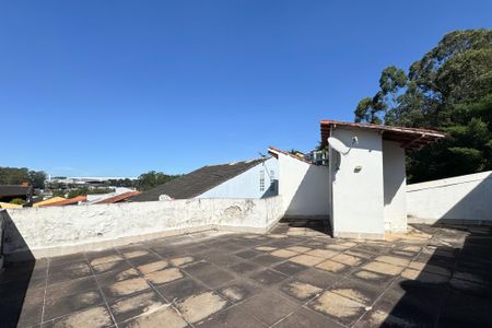 Casa à venda com 314m², 3 quartos e 6 vagas Casa à venda com 314m², 3 quartos e 6 vagasSacada
