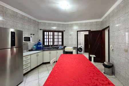 Casa à venda com 314m², 3 quartos e 6 vagas Casa à venda com 314m², 3 quartos e 6 vagasCozinha