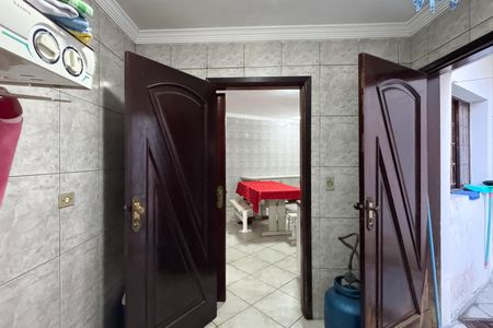 Casa à venda com 314m², 3 quartos e 6 vagas Casa à venda com 314m², 3 quartos e 6 vagasÁrea de Serviço