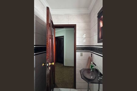 Casa à venda com 314m², 3 quartos e 6 vagas Casa à venda com 314m², 3 quartos e 6 vagasLavabo