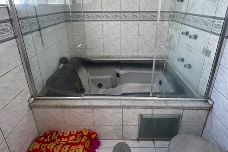 Casa à venda com 314m², 3 quartos e 6 vagas Casa à venda com 314m², 3 quartos e 6 vagasBanheiro - Suíte 2