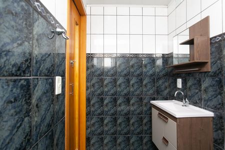 Apartamento para alugar com 100m², 2 quartos e 1 vaga Apartamento para alugar com 100m², 2 quartos e 1 vagaBanheiro