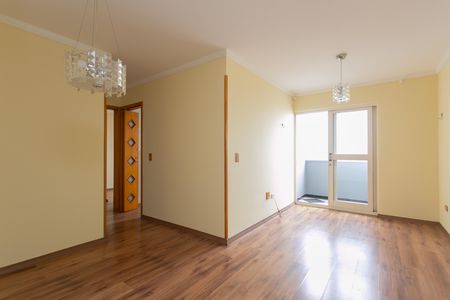 Sala  de apartamento para alugar com 2 quartos, 100m² em Vila Carmosina, São Paulo