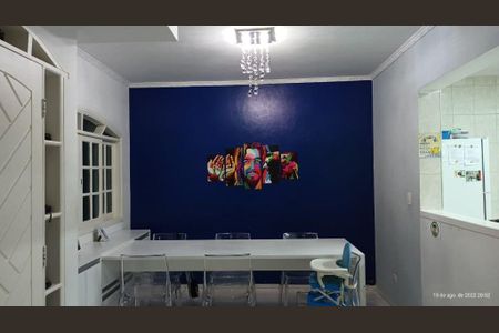 Casa à venda com 169m², 3 quartos e 5 vagas