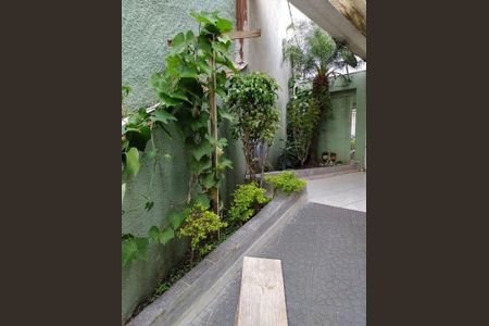 Casa à venda com 169m², 3 quartos e 5 vagas