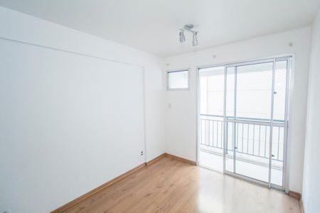 Sala de apartamento para alugar com 3 quartos, 66m² em Jardim Sulacap, Rio de Janeiro