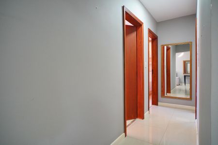 Corredor  de apartamento para alugar com 2 quartos, 108m² em Sarandi, Porto Alegre