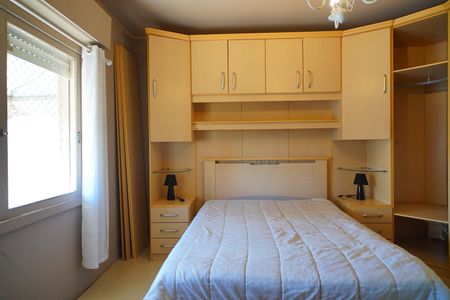 Quarto 2 de apartamento para alugar com 2 quartos, 108m² em Sarandi, Porto Alegre