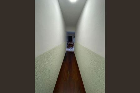 Casa à venda com 125m², 2 quartos e 2 vagas Casa à venda com 125m², 2 quartos e 2 vagasCorredor casa II