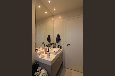 Apartamento para alugar com 77m², 2 quartos e 1 vagaQuarto 1 - Suíte Banheiro