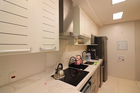 Apartamento para alugar com 77m², 2 quartos e 1 vagaCozinha e Área de Serviço