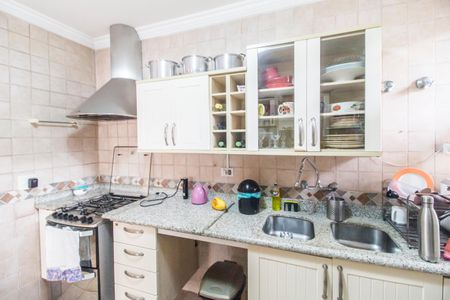 Casa de condomínio à venda com 426m², 5 quartos e 4 vagas Casa de condomínio à venda com 426m², 5 quartos e 4 vagasCozinha