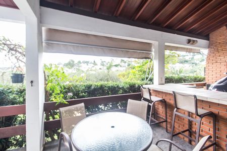 Casa de condomínio à venda com 426m², 5 quartos e 4 vagas Casa de condomínio à venda com 426m², 5 quartos e 4 vagasÁrea gourmet