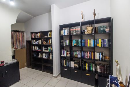 Casa de condomínio à venda com 426m², 5 quartos e 4 vagas Casa de condomínio à venda com 426m², 5 quartos e 4 vagasQuarto 4