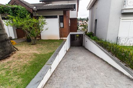 Casa de condomínio à venda com 426m², 5 quartos e 4 vagas Casa de condomínio à venda com 426m², 5 quartos e 4 vagasGaragem