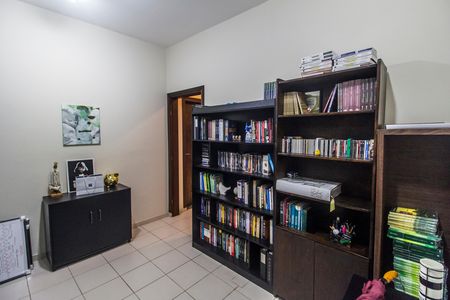 Casa de condomínio à venda com 426m², 5 quartos e 4 vagas Casa de condomínio à venda com 426m², 5 quartos e 4 vagasSala